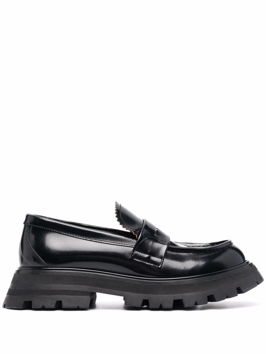 Alexander Mcqueen Alexander McQueen Flat shoes Black