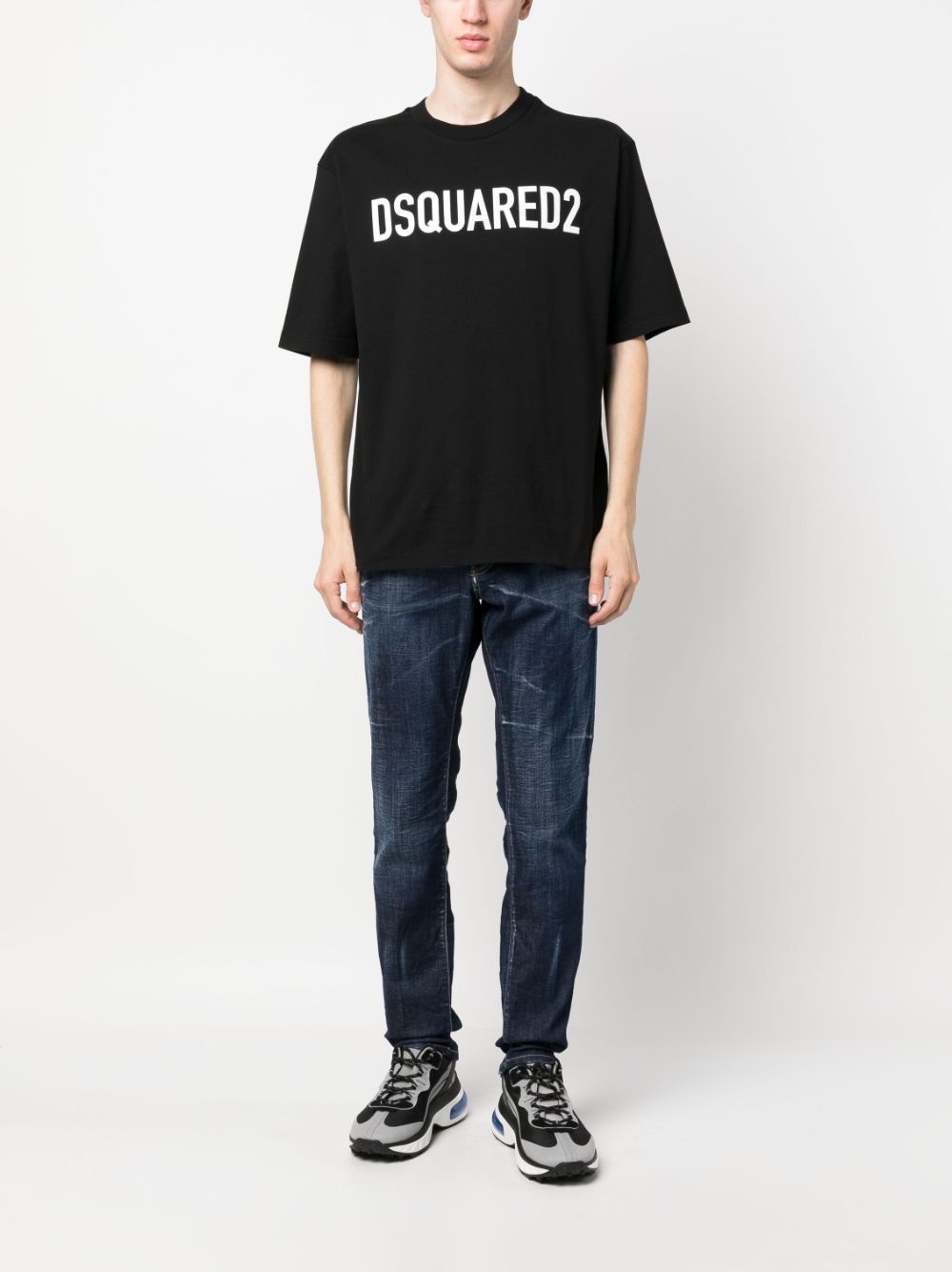 قمصان Dsquared2 وقمصان بولو Dsquared2 باللون الأسود