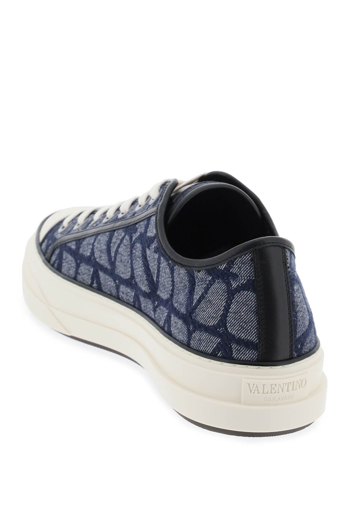 Valentino GARAVANI Valentino garavani totaloop low-top sneakers in denim-effect toile iconographe