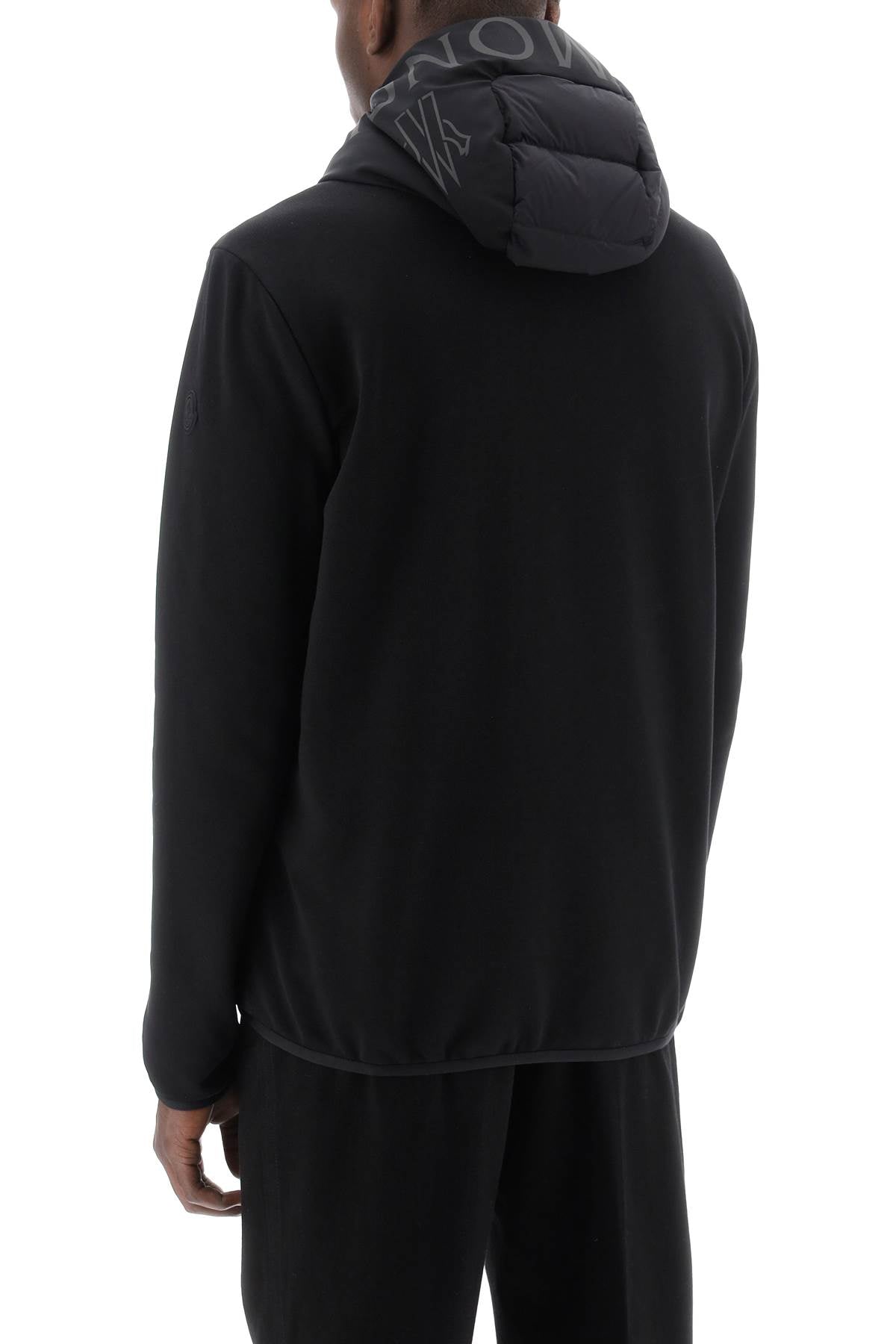 Moncler Moncler basic zip-up sweatshirt with padding for a comfortable