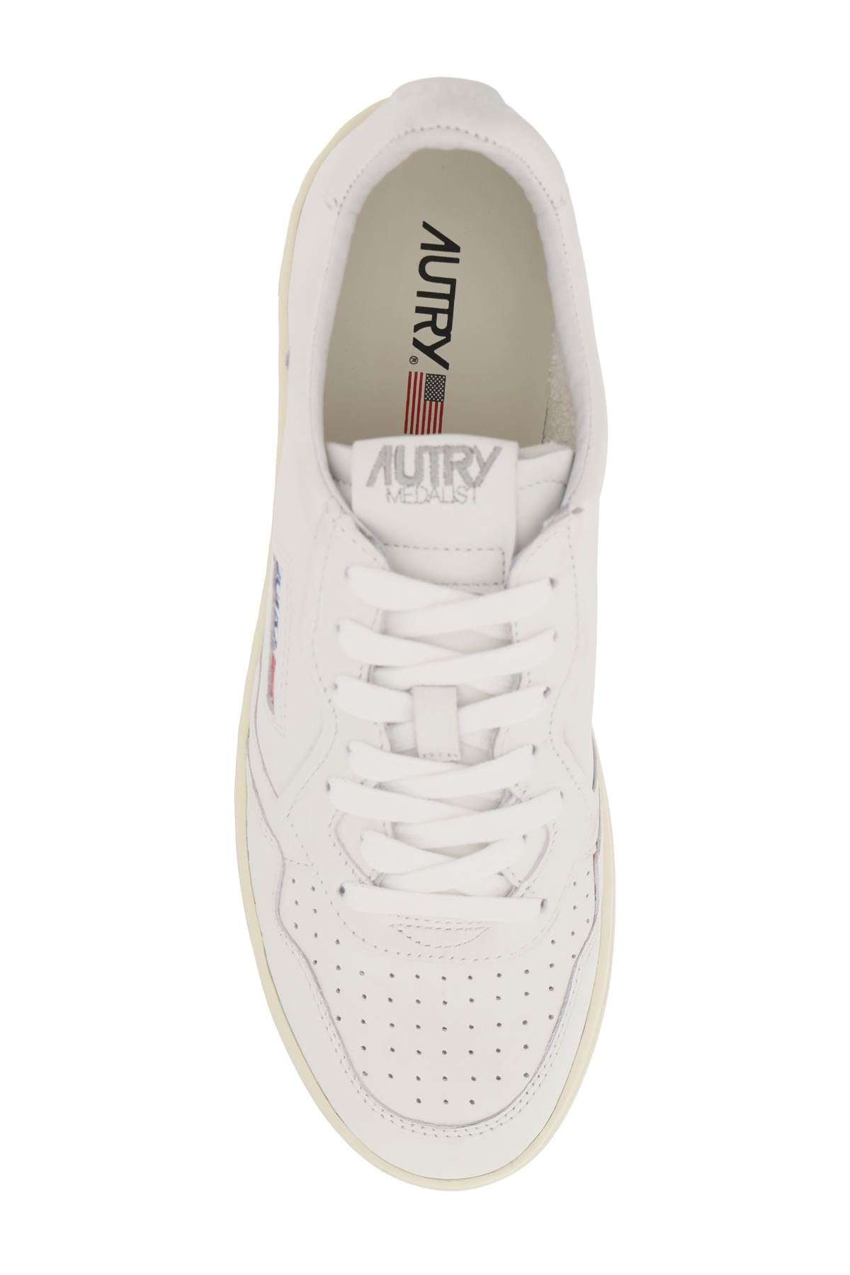 Autry Autry soft medalist low sneakers