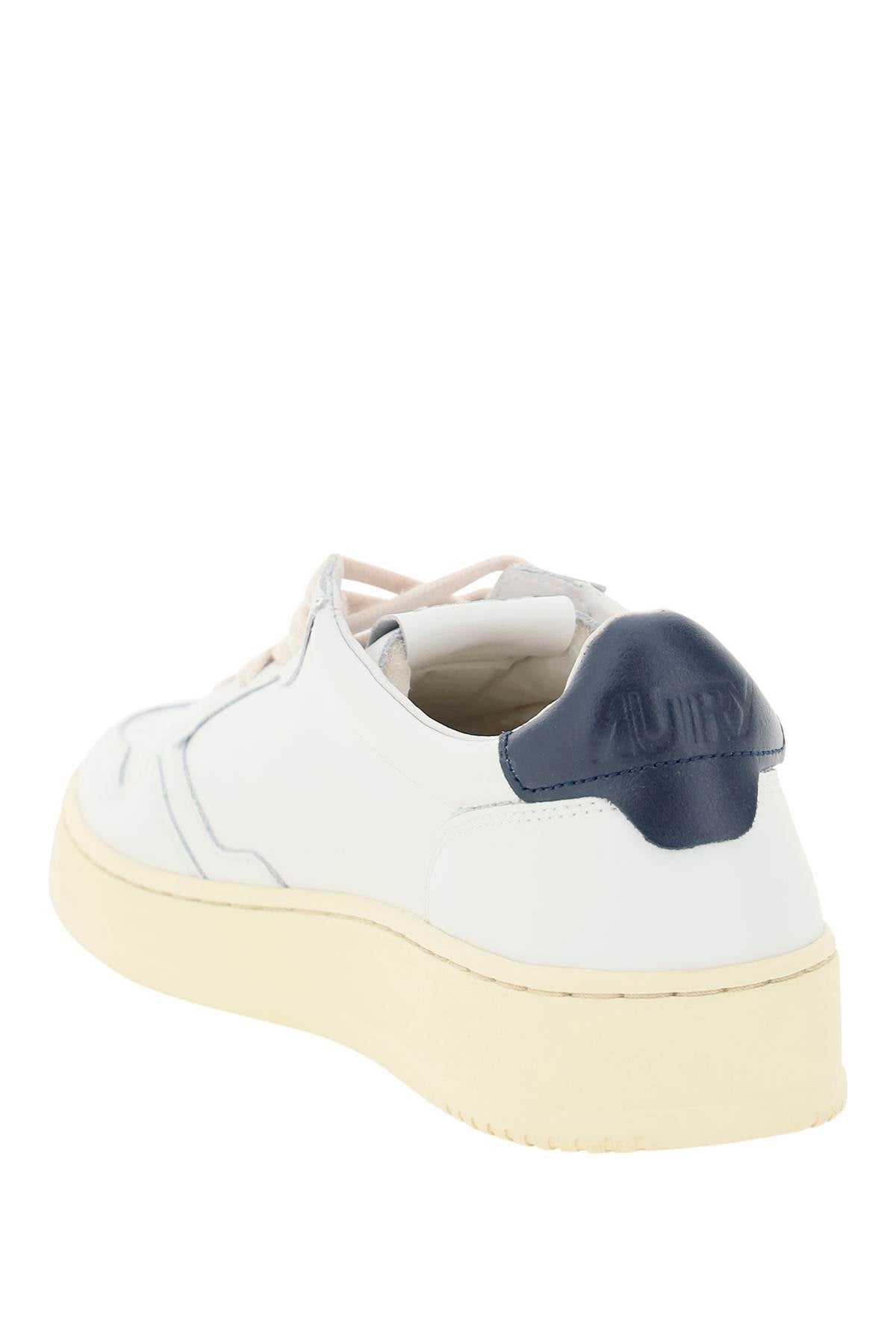 Autry Autry leather medalist low sneakers