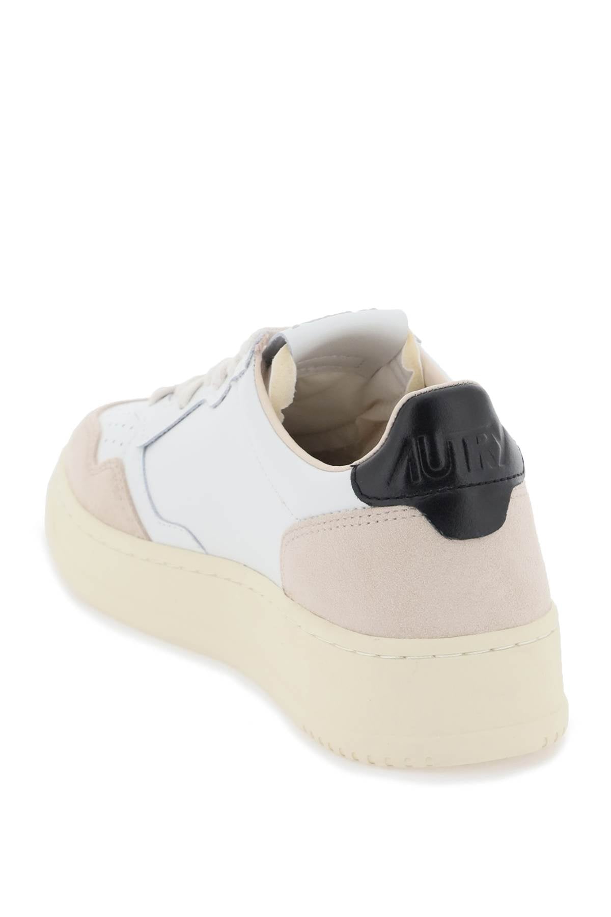 Autry Autry leather medalist low sneakers