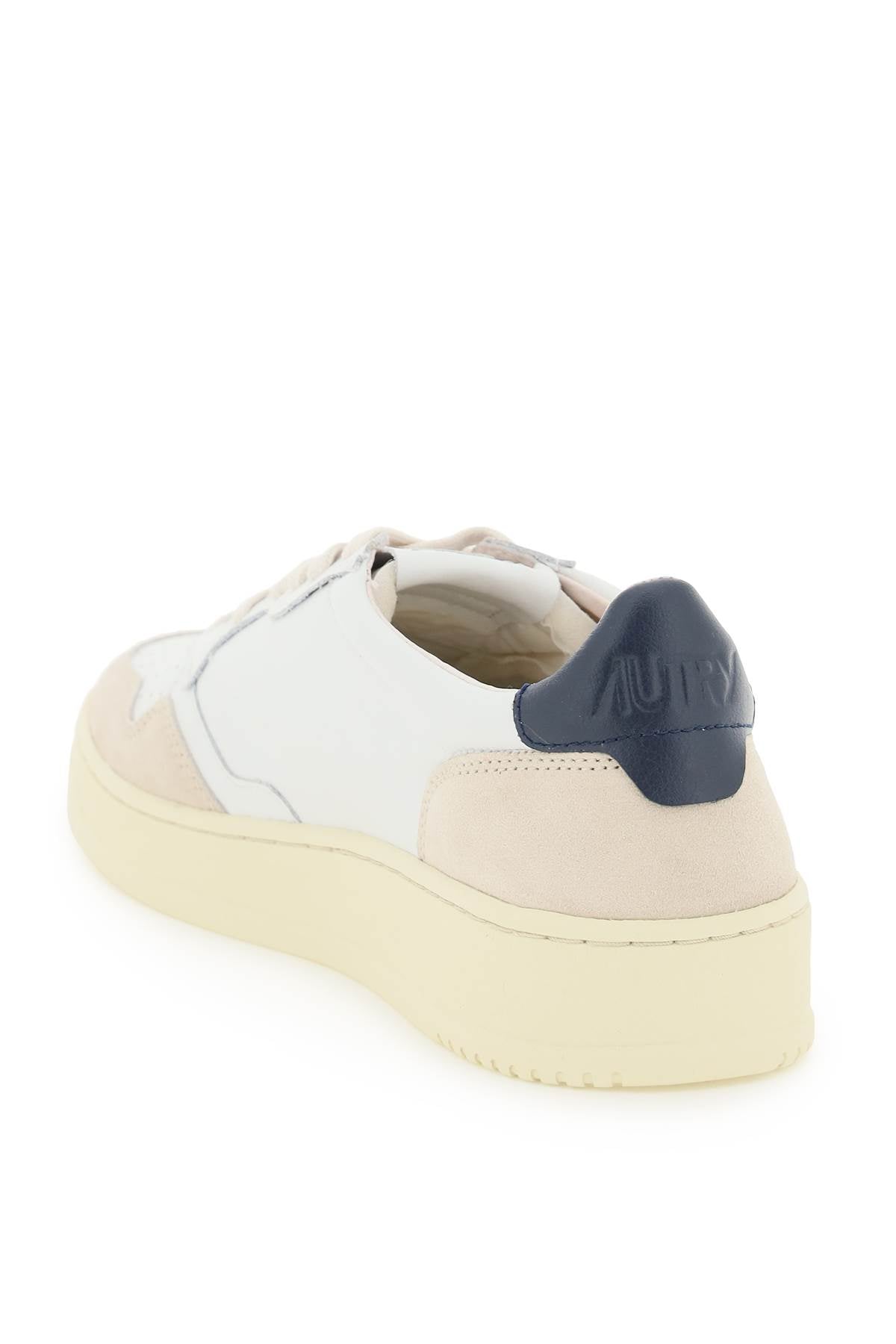 Autry Autry leather medalist low sneakers