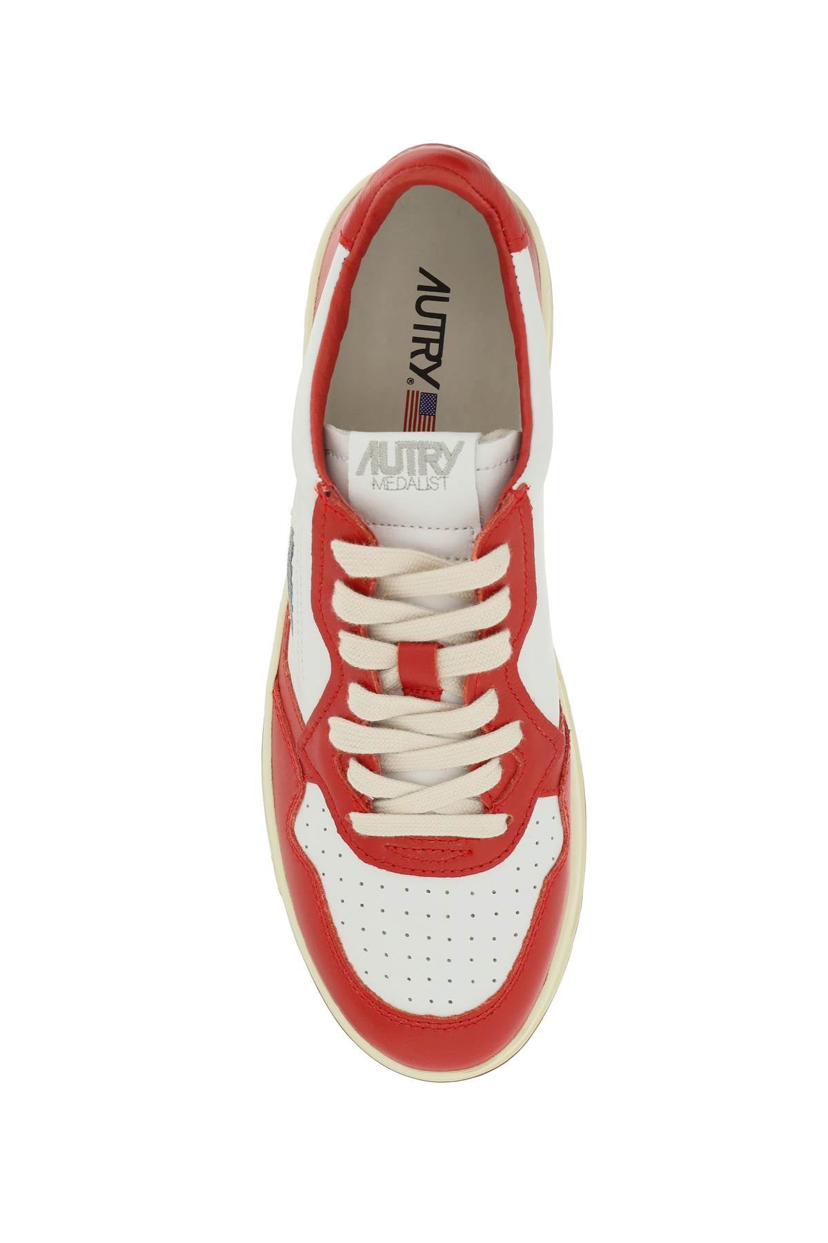 Autry Autry leather medalist low sneakers