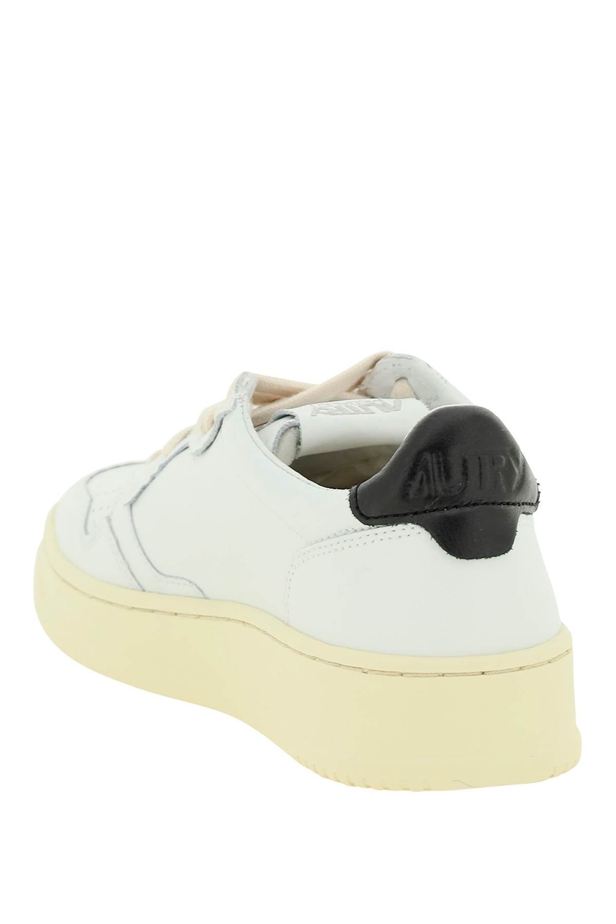 Autry Autry leather medalist low sneakers