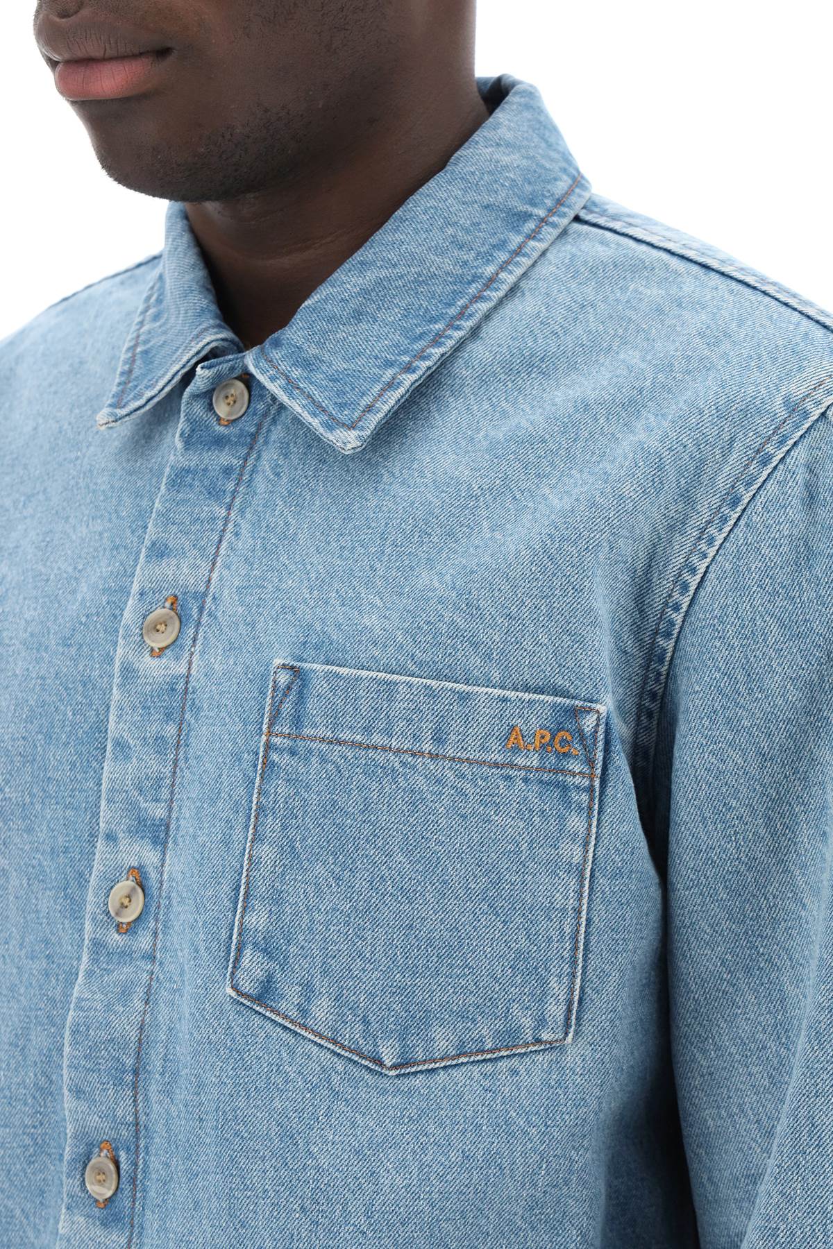 A.P.C. A.p.c. vittorio brodée poitrine denim overshirt